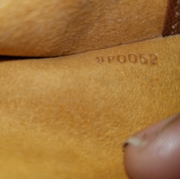 Authentic Louis Vuitton bag - Picture 8 of 8